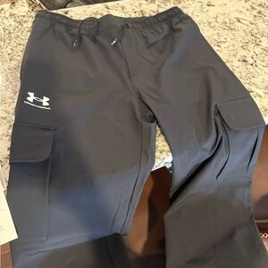 Under Armour Black Cargo Pants YXL
